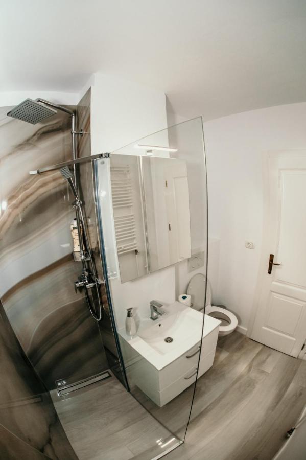 Apartament De Lux Ultramodern In Zona Centrala 蒂米什瓦拉 外观 照片