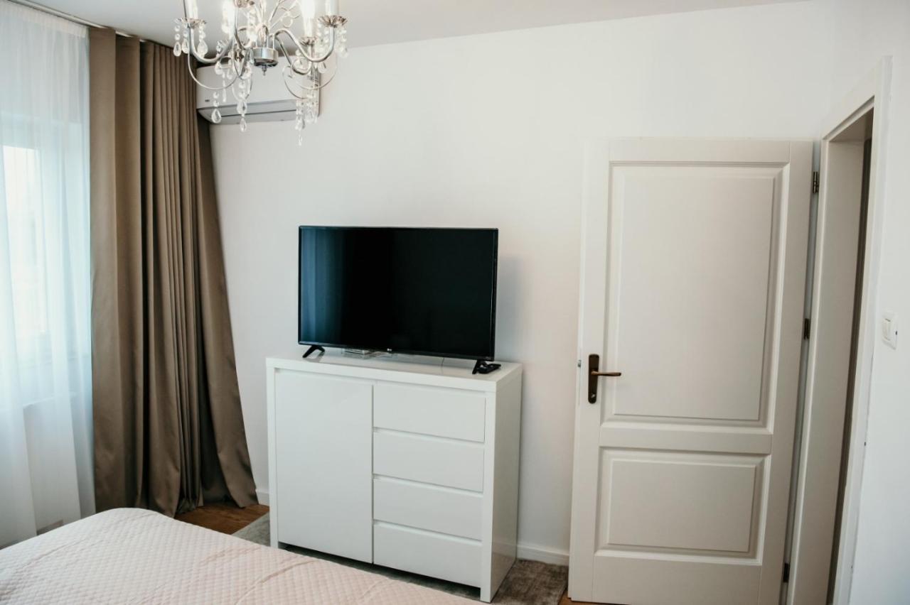 Apartament De Lux Ultramodern In Zona Centrala 蒂米什瓦拉 外观 照片