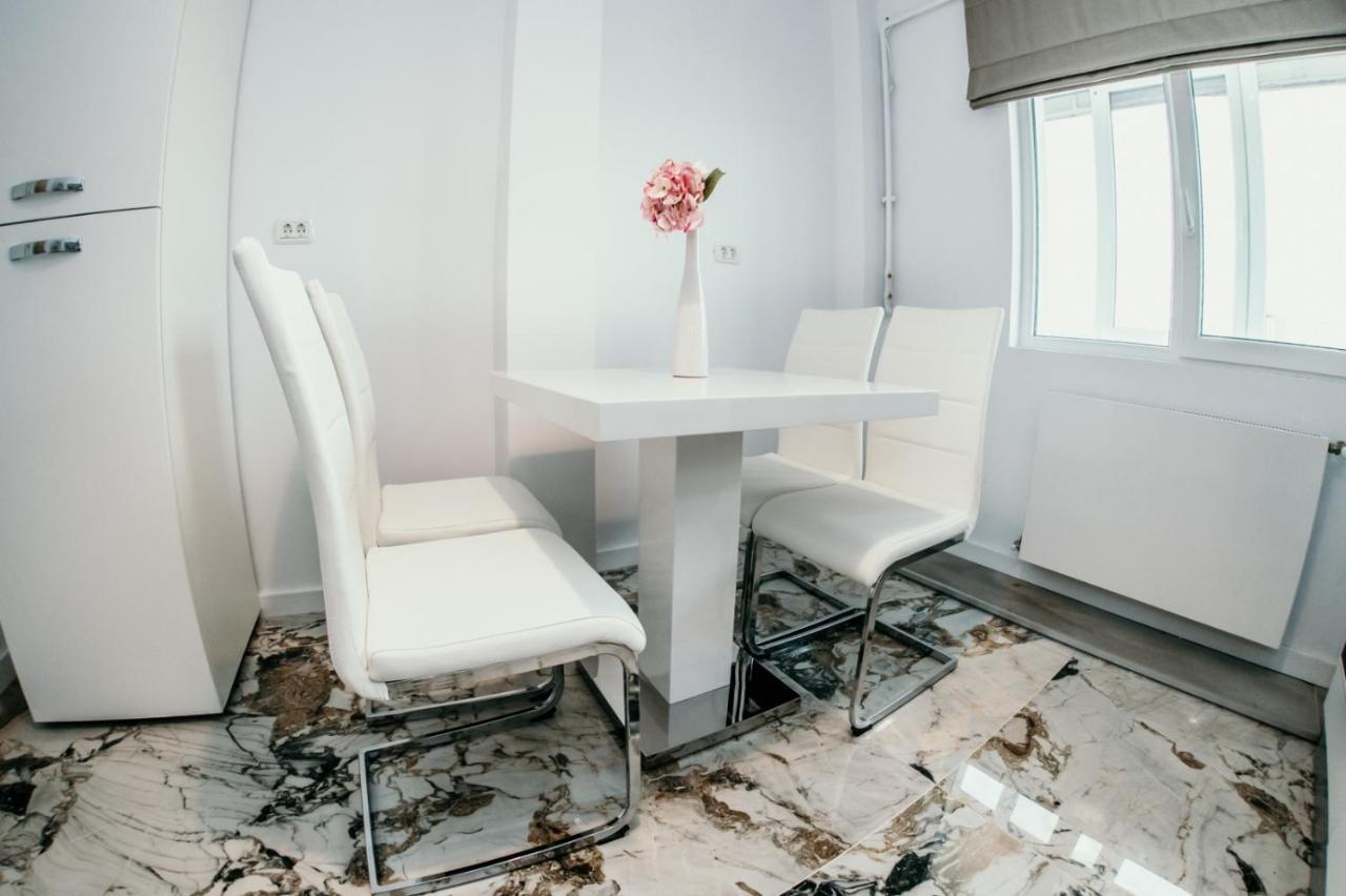Apartament De Lux Ultramodern In Zona Centrala 蒂米什瓦拉 外观 照片