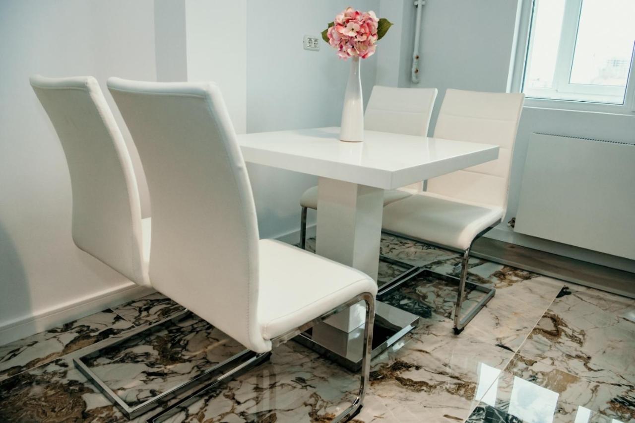 Apartament De Lux Ultramodern In Zona Centrala 蒂米什瓦拉 外观 照片